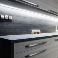 Профиль угловой с рассеивателем Apeyron 08-21